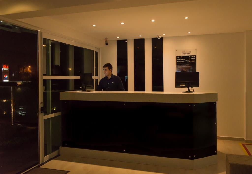 Hollyster Hotel Pinhais Extérieur photo