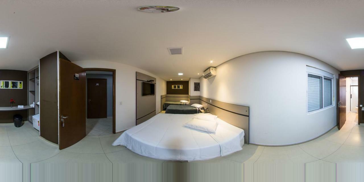 Hollyster Hotel Pinhais Extérieur photo