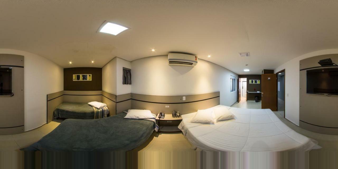 Hollyster Hotel Pinhais Extérieur photo