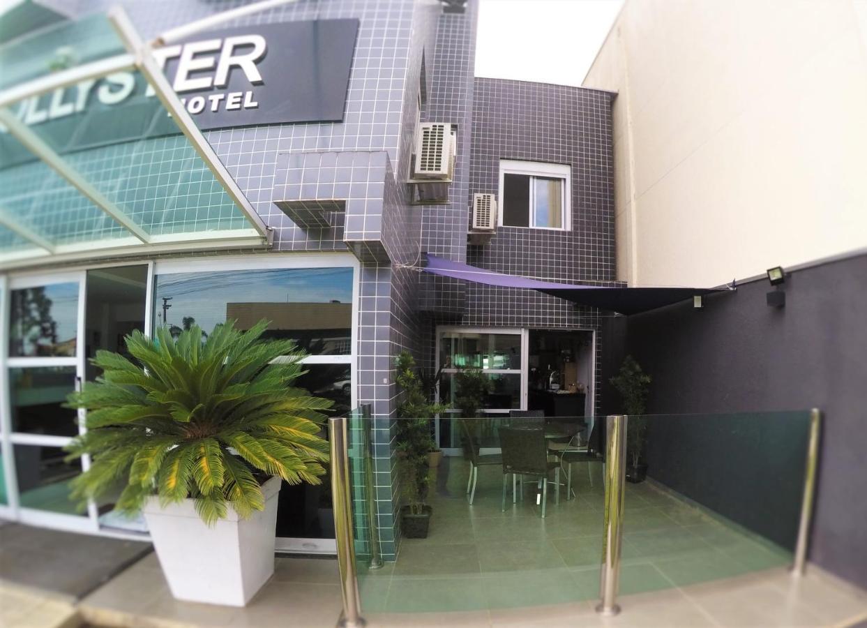 Hollyster Hotel Pinhais Extérieur photo